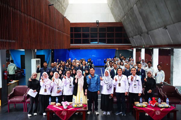 Dari Laboratorium ke Industri: Aplikasi Kimia Organik dan Spektrometer